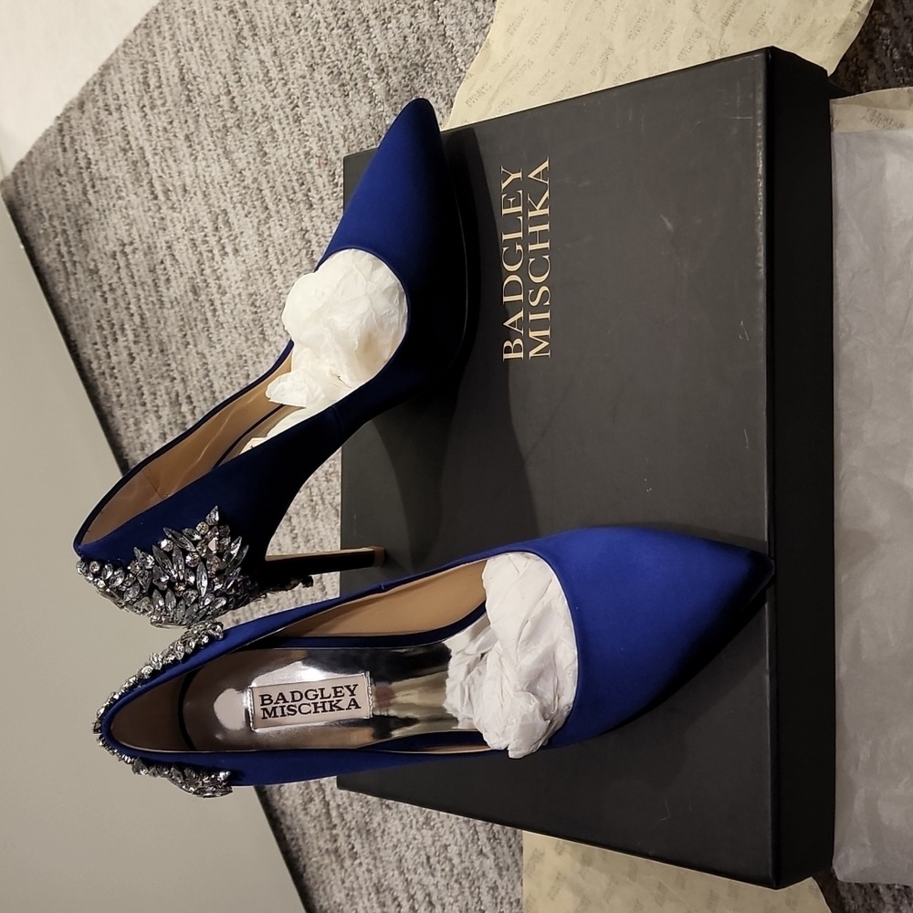 Badgley Mischka Blue Heels